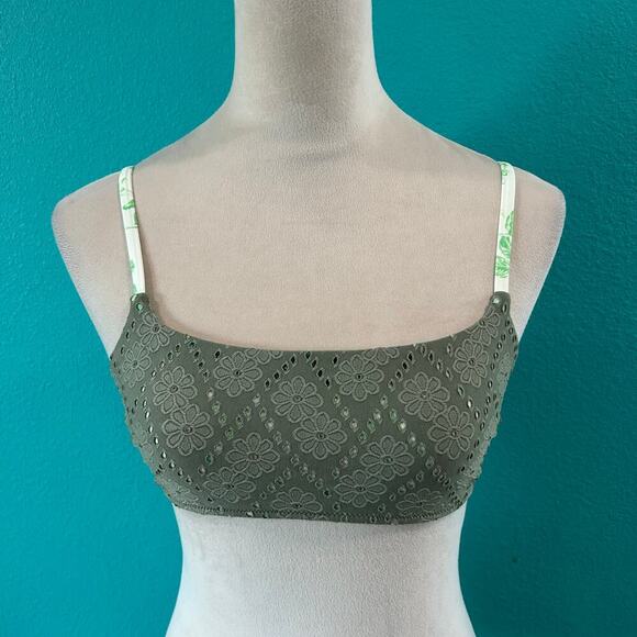 Aerie Eyelet Straight Scoop Bikini Top Olive Fun Swimsuit Beachy Swimming Sz M - Picture 3 of 5